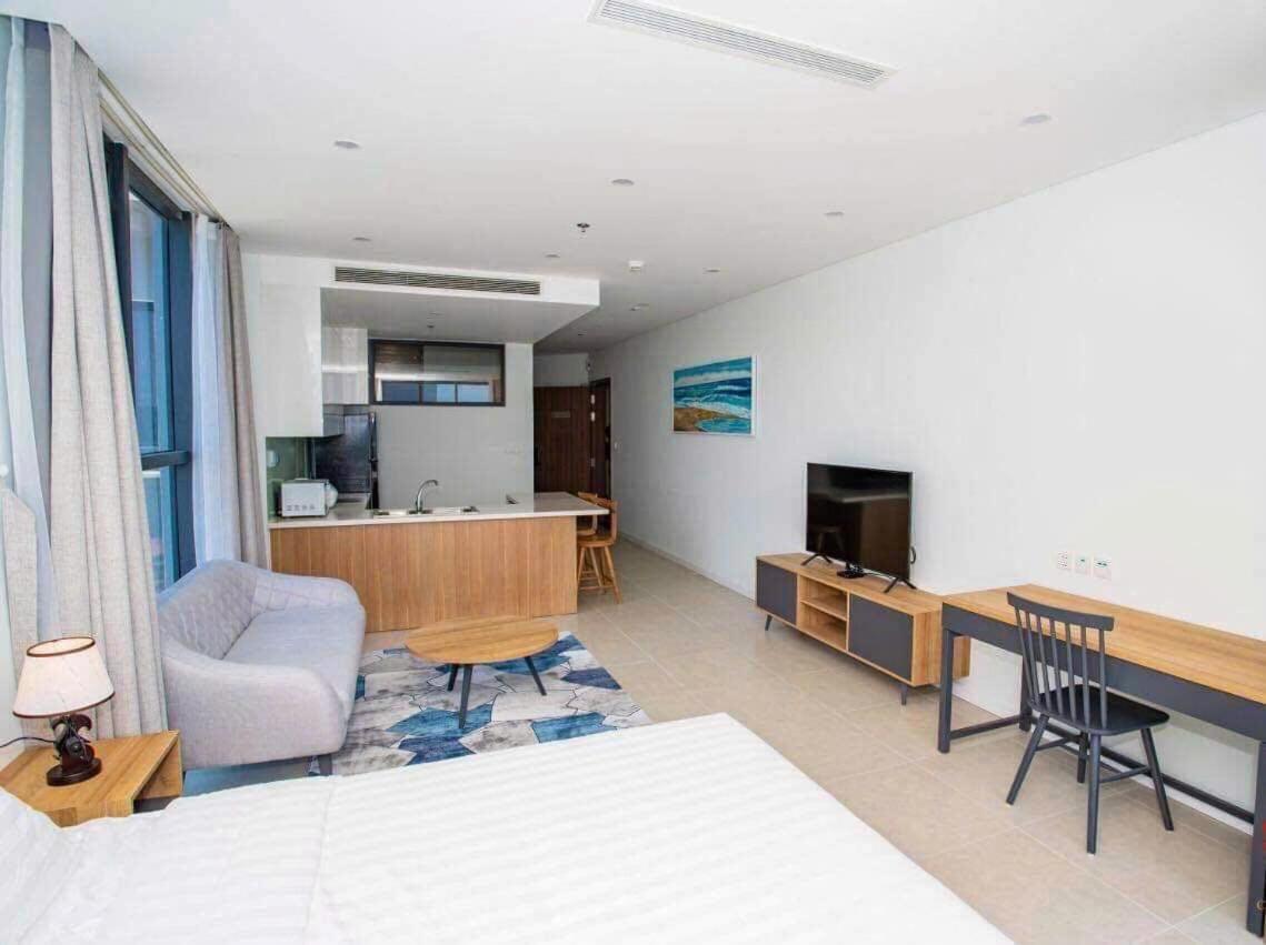 Scenia Bay Oceanfront By Housing Appartement Nha Trang Buitenkant foto